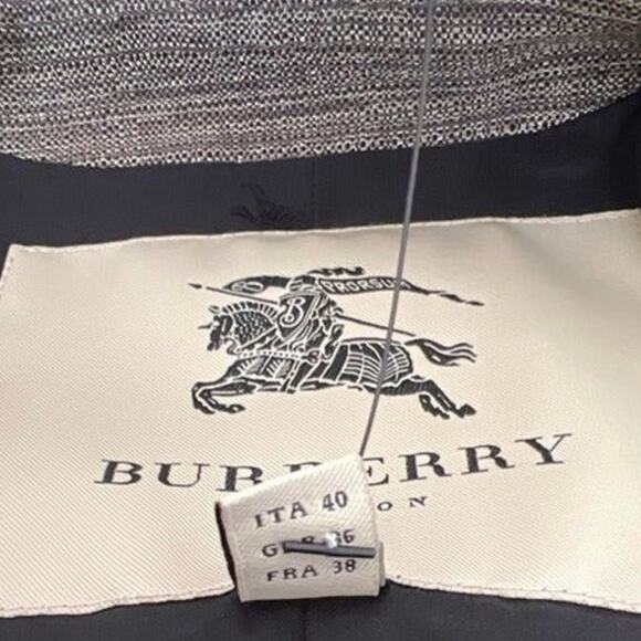 Burberry London Brown Printed Coat, US6/IT40 SRP: $1500 - Picture 5 of 12